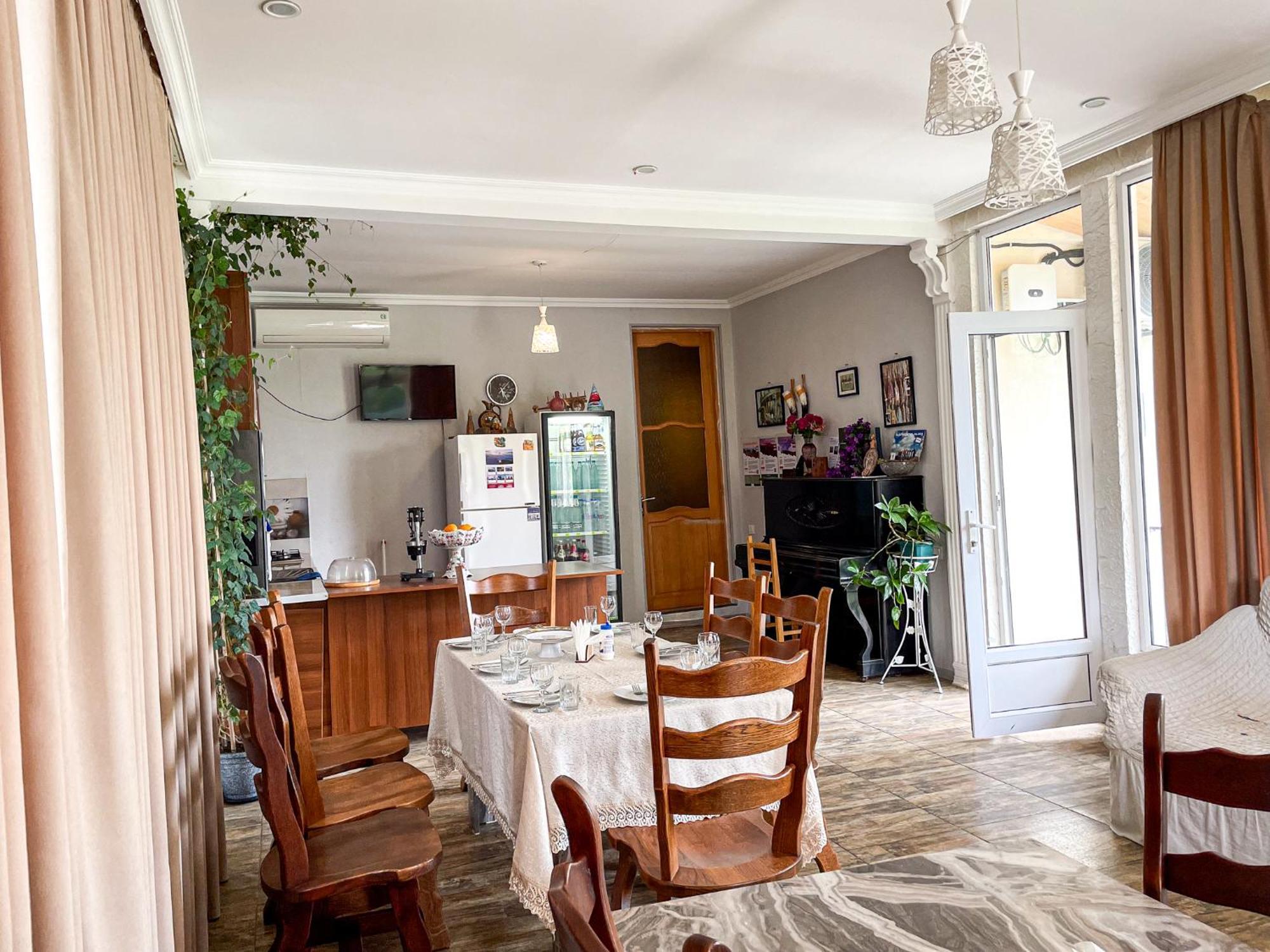 Hostel Kutaisi By Kote Exterior photo