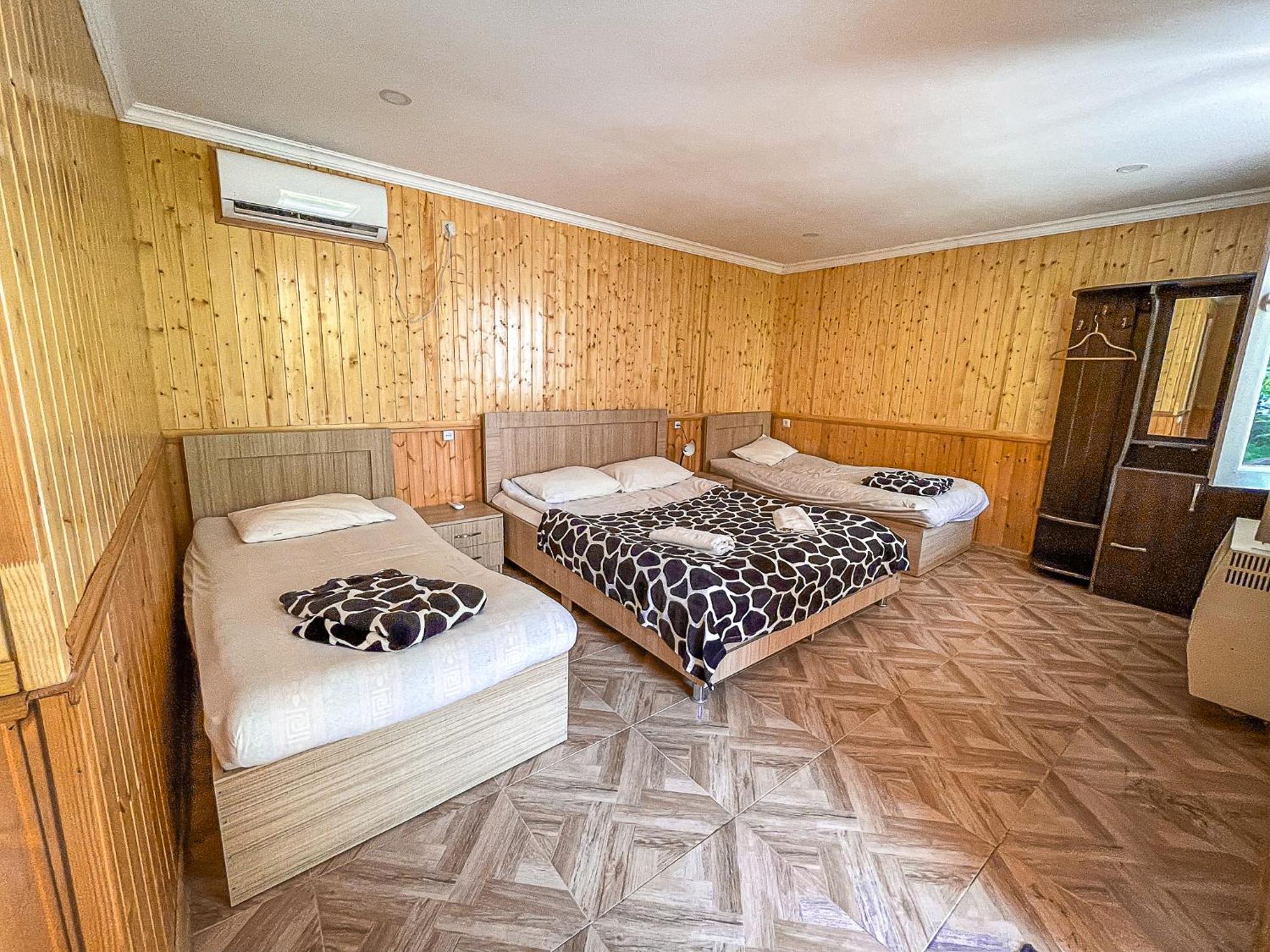 Hostel Kutaisi By Kote Exterior photo